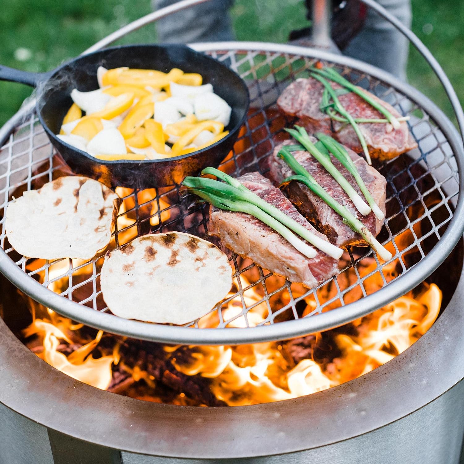 24インチ ステンレス製キャンプファイヤー調理用焼き網、耐久 - Camping Cooking Accessories のレビューと価格